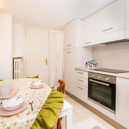 Golden Eagle Apartment Торино Екстериор снимка