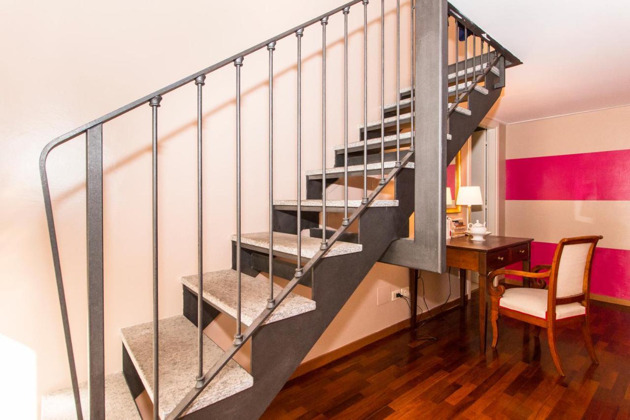 Golden Eagle Apartment Торино Екстериор снимка