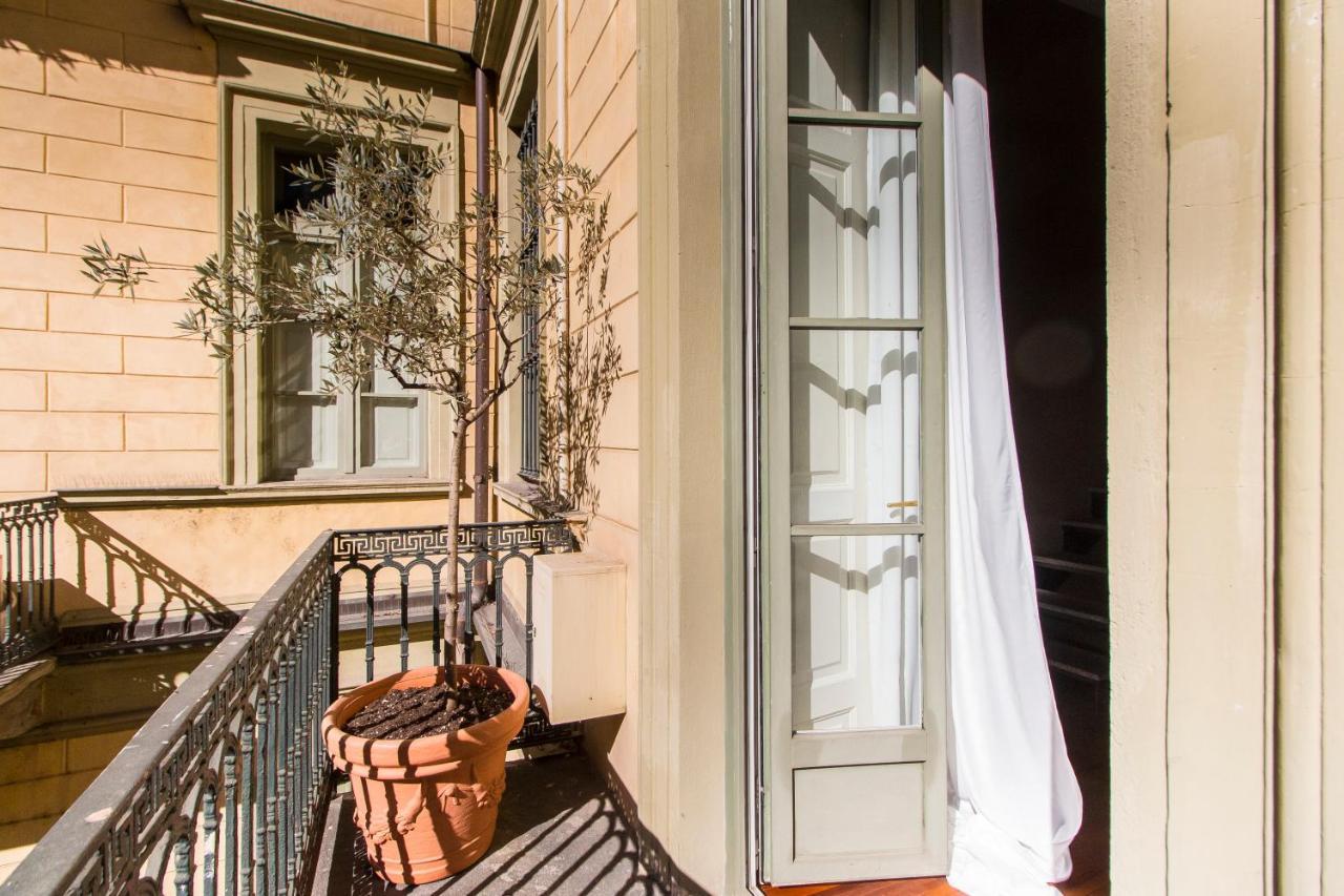 Golden Eagle Apartment Торино Екстериор снимка