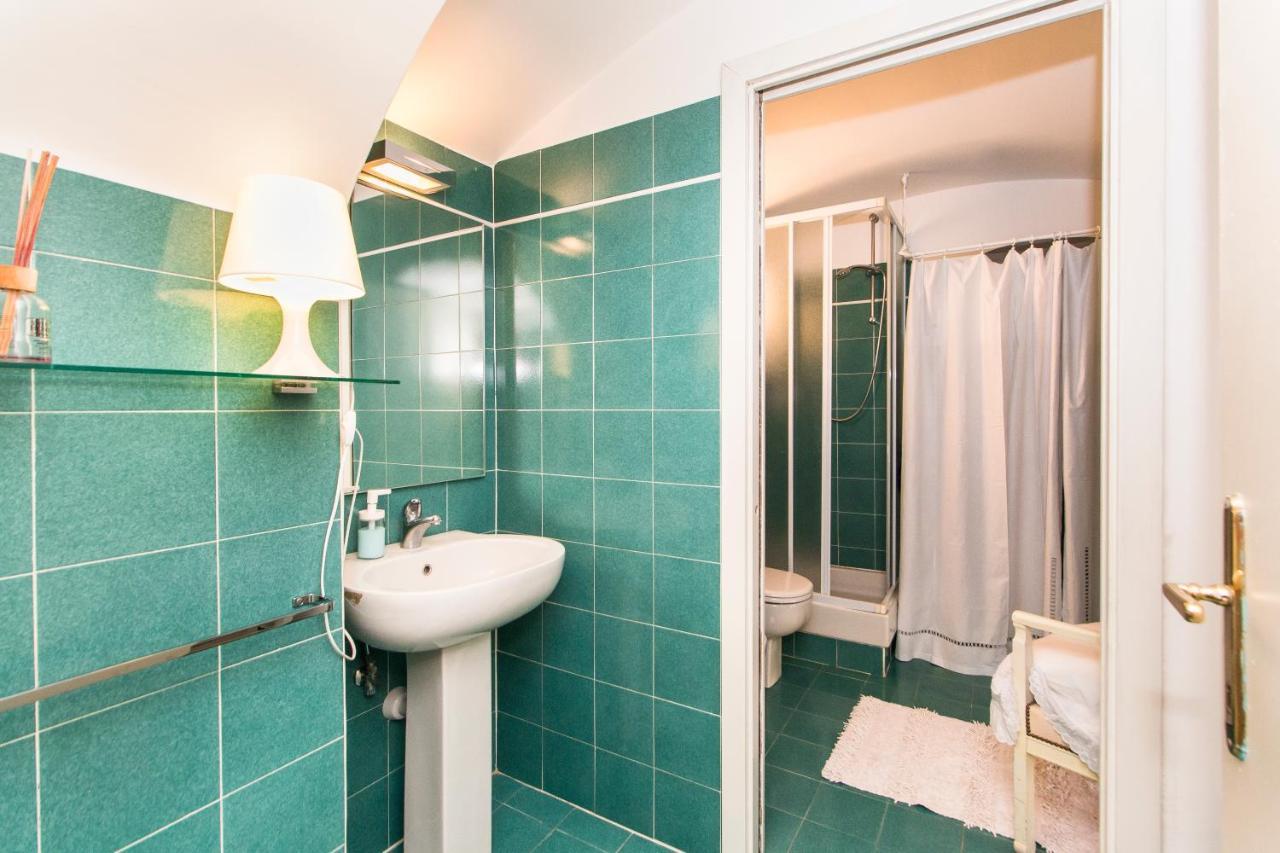 Golden Eagle Apartment Торино Екстериор снимка
