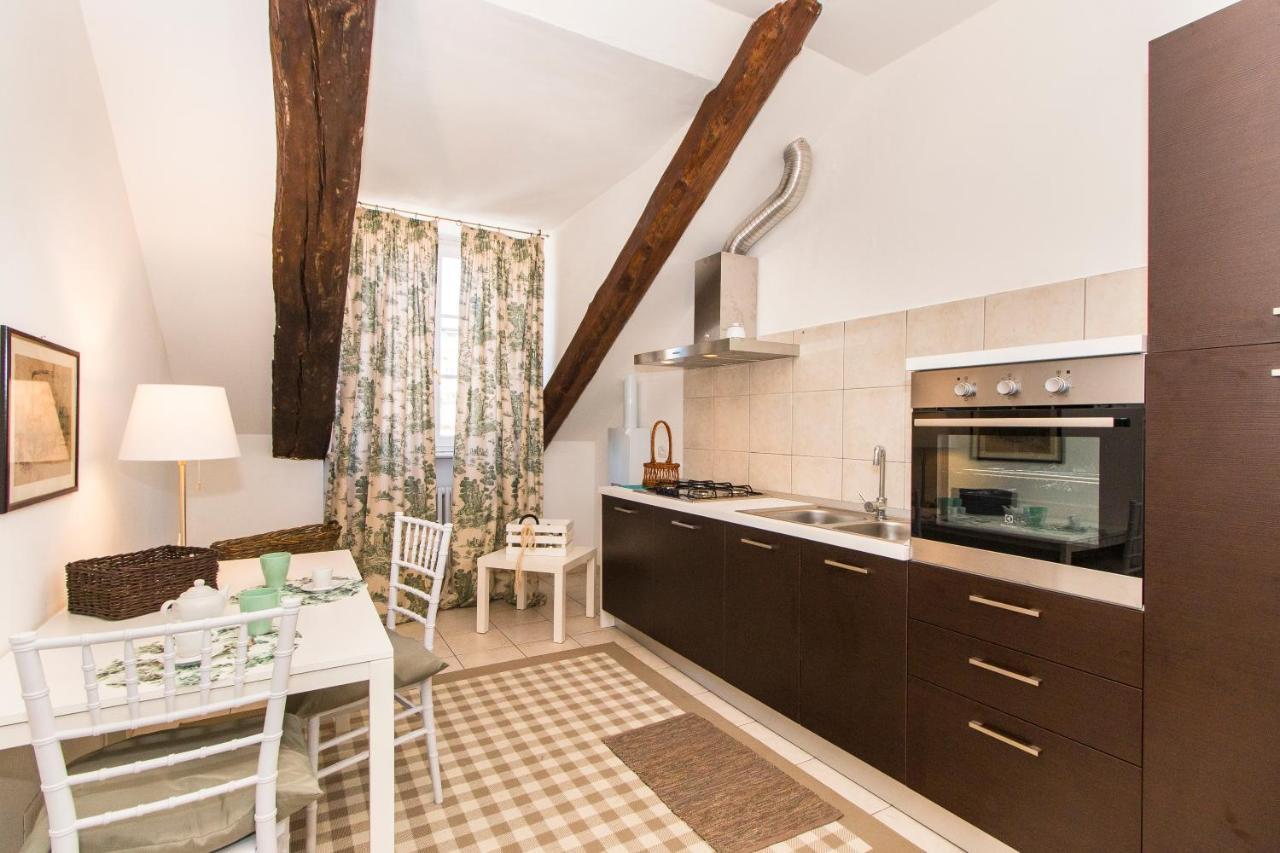 Golden Eagle Apartment Торино Екстериор снимка
